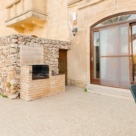 Villa Savona Sleeps 7 With Private Pool
