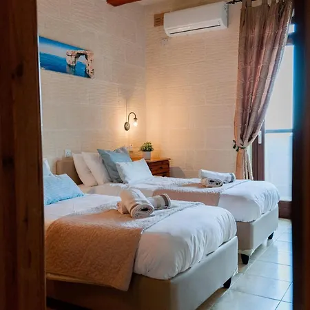 Savona Sleeps 7 With Private Pool *