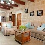 Savona Sleeps 7 With Private Pool