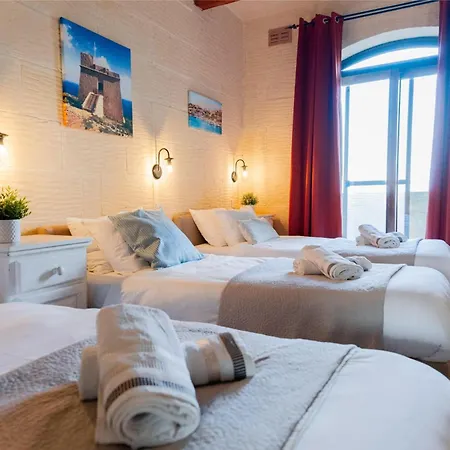 Savona Sleeps 7 With Private Pool Villa