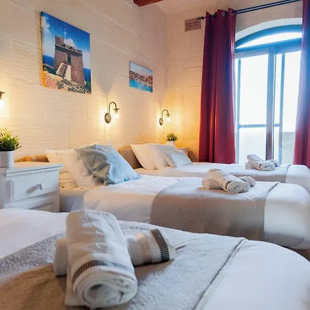 Villa Savona Sleeps 7 With Private Pool *