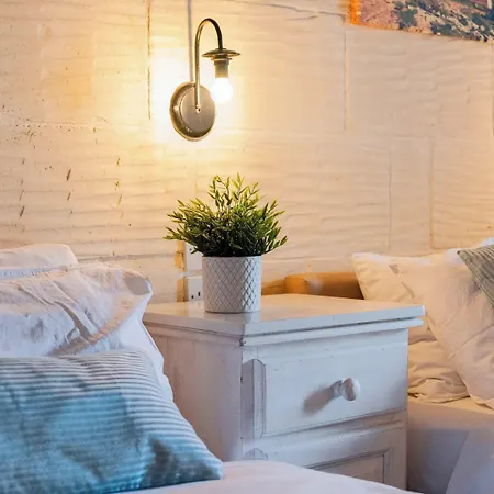 Savona Sleeps 7 With Private Pool Willa Xagħra