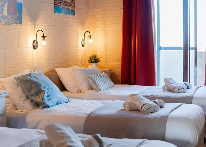 Savona Sleeps 7 With Private Pool Xagħra