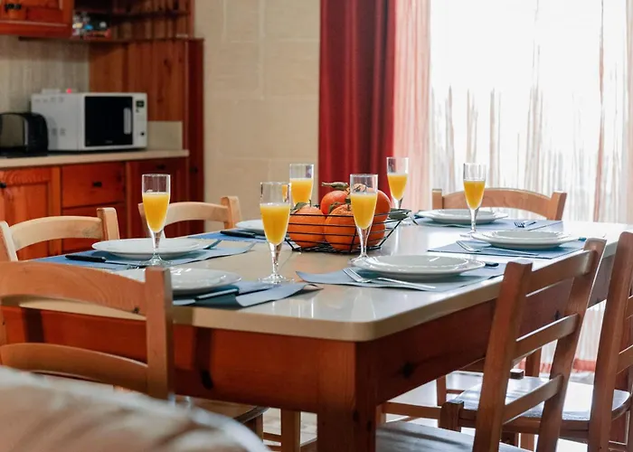 Savona Sleeps 7 With Private Pool *