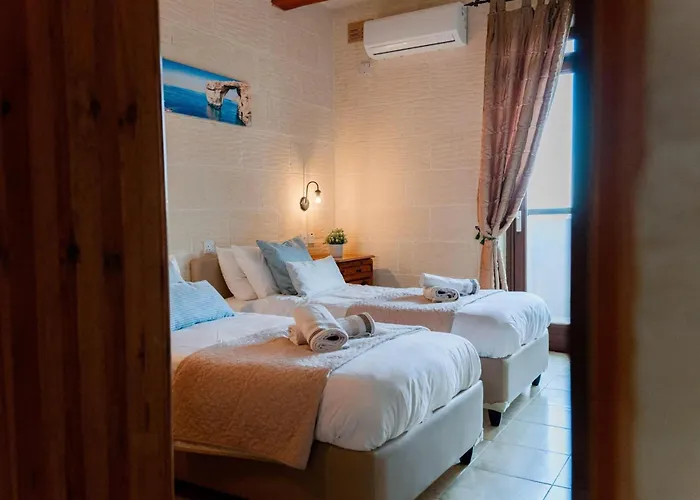 Savona Sleeps 7 With Private Pool *